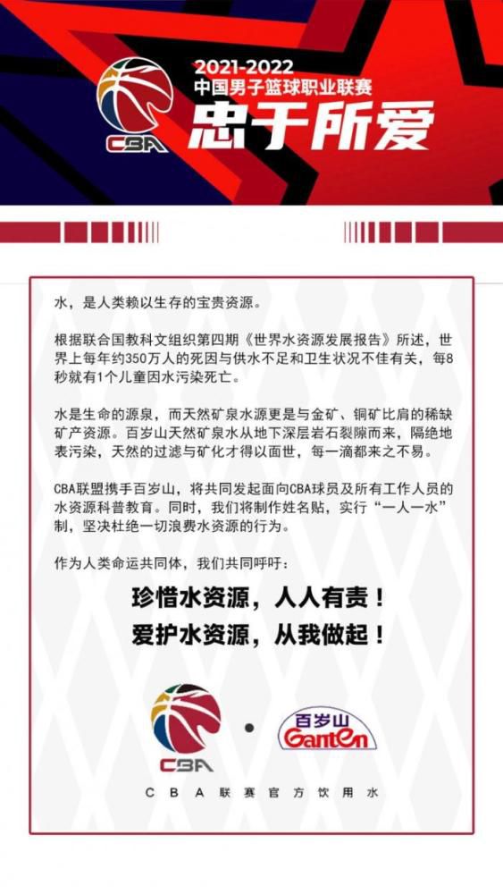 制片人任宁在现场分享了这部影片背后工作人员所付出的努力，表示1:1复原百年前;一大会址、;二大会址、新青年编辑部这些建筑群落，对于拍摄这部电影是义不容辞的事，正如她每次来到福州，都会去到;三坊七巷街区，在古建筑的氛围中设身处地去感受那个年代的历史氛围，所以;我们希望在这次的创作中，能够在尊重历史的情况下还原历史，让我们这些演员走进场景，就仿佛置身于100年前